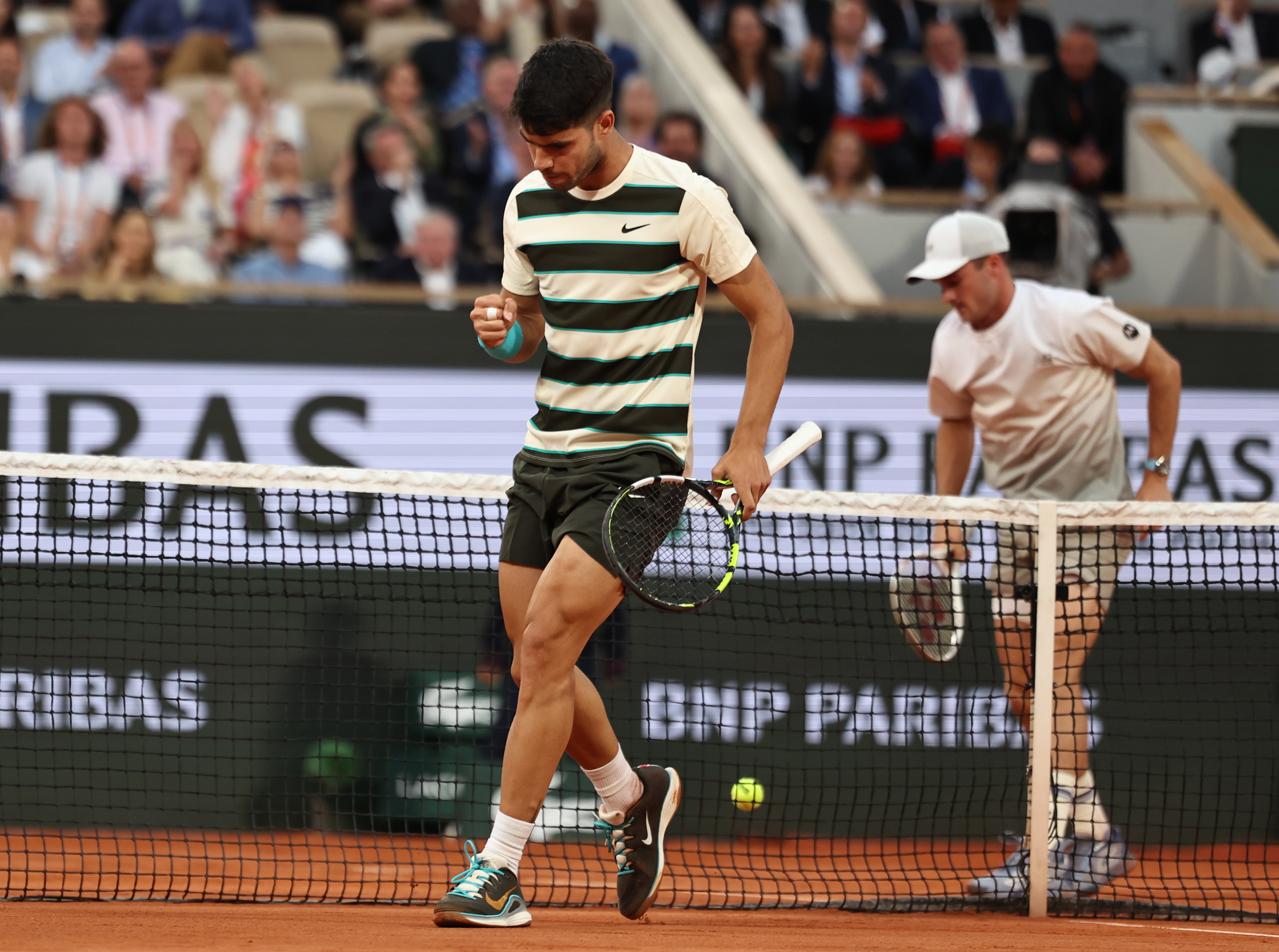 关于日本网球队险胜世界网球队，阿尔卡拉斯高光表现的信息