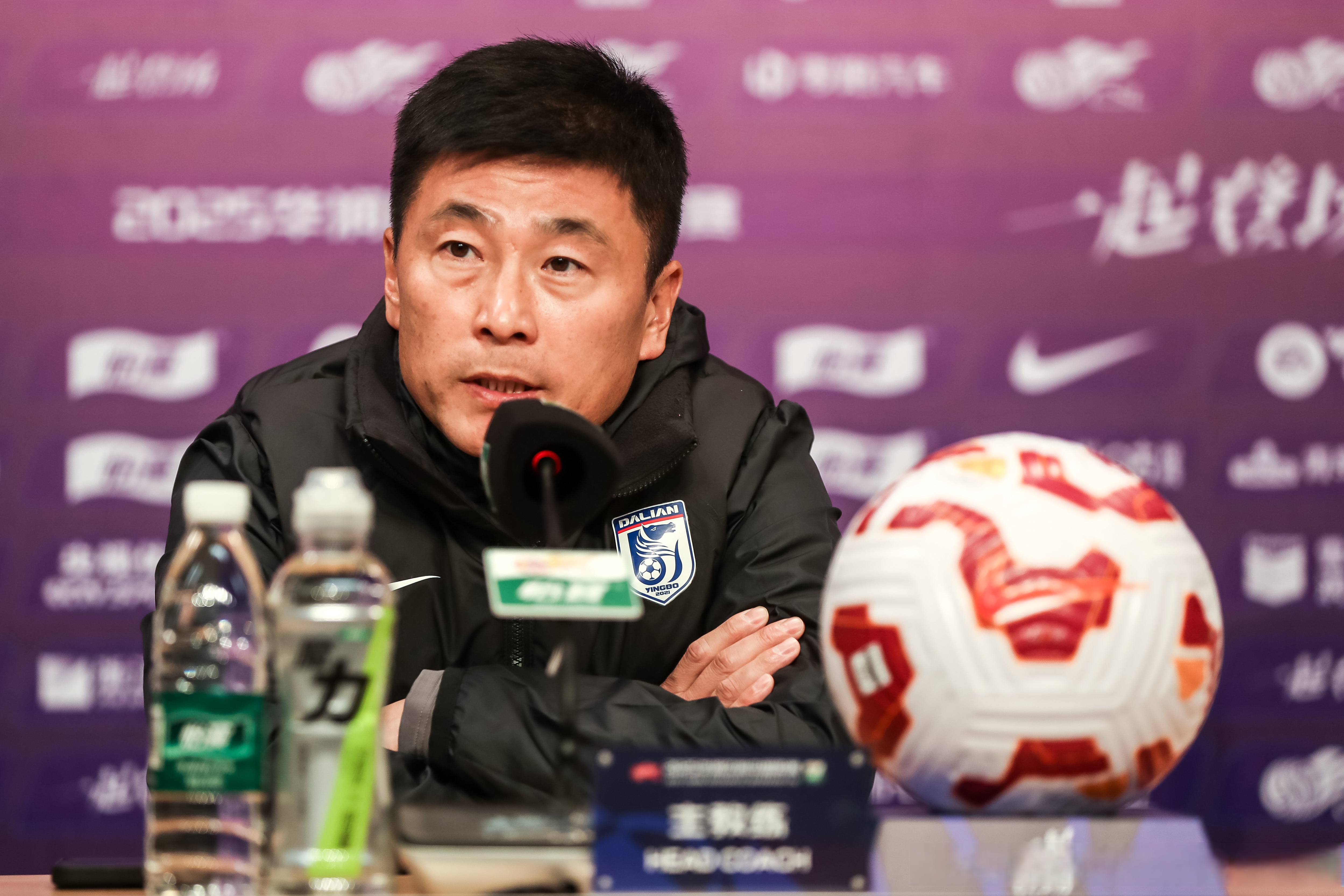 大连队后卫突破纪录，赛场表现耀眼