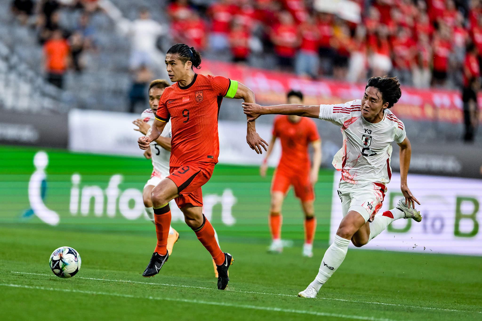 包含日本足球强势崛起平复印度晋级亚冠四强的词条