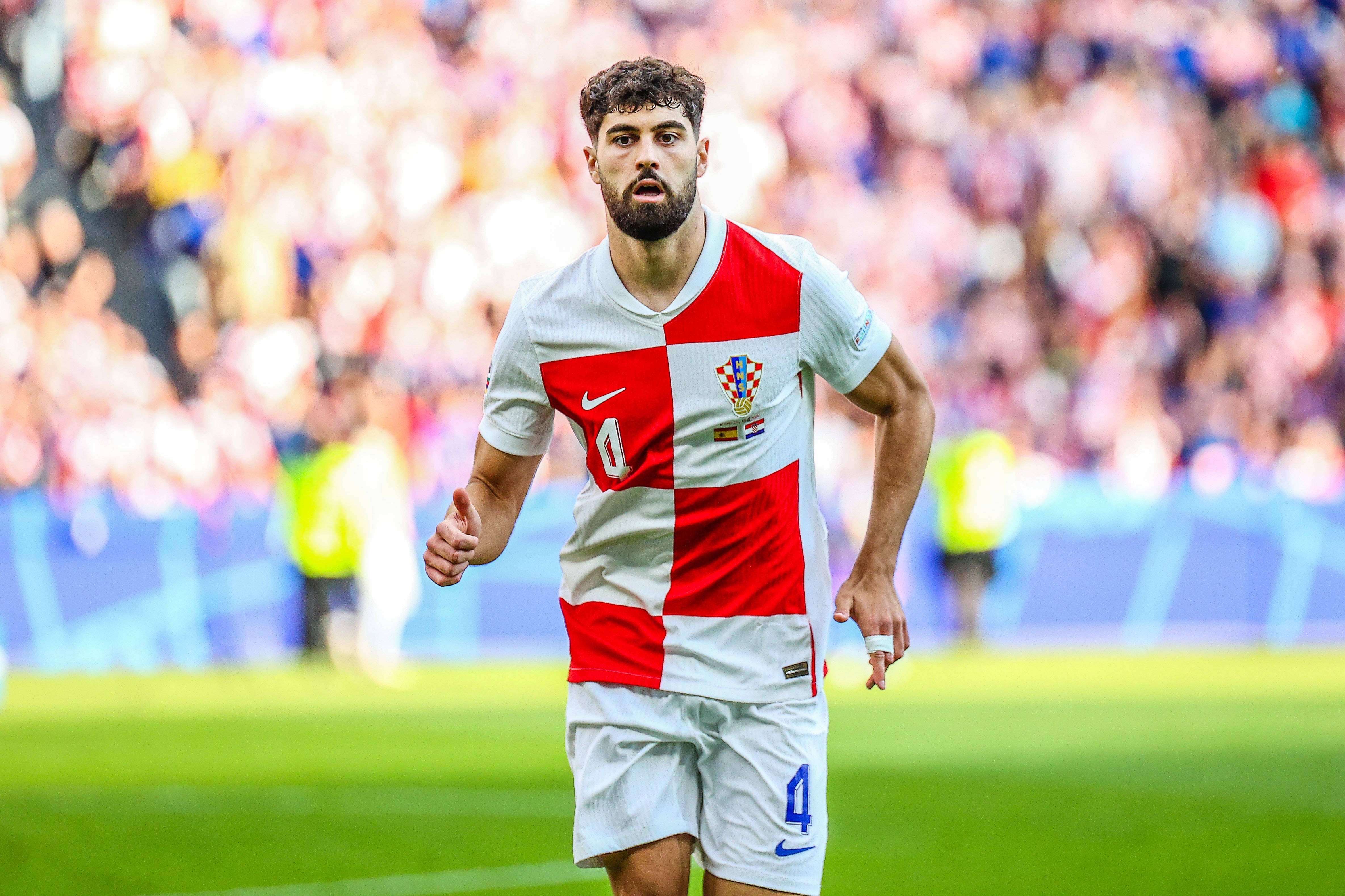 克罗地亚球员在洲际晋级赛中表现出色 克罗地亚球员在洲际晋级赛中表现出色