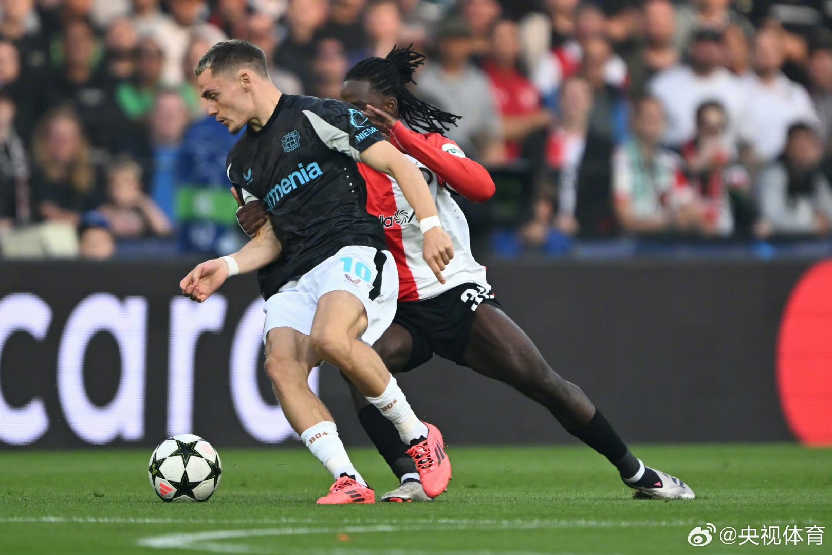 包含勒沃库森主场不敌对手，遭到重创的词条