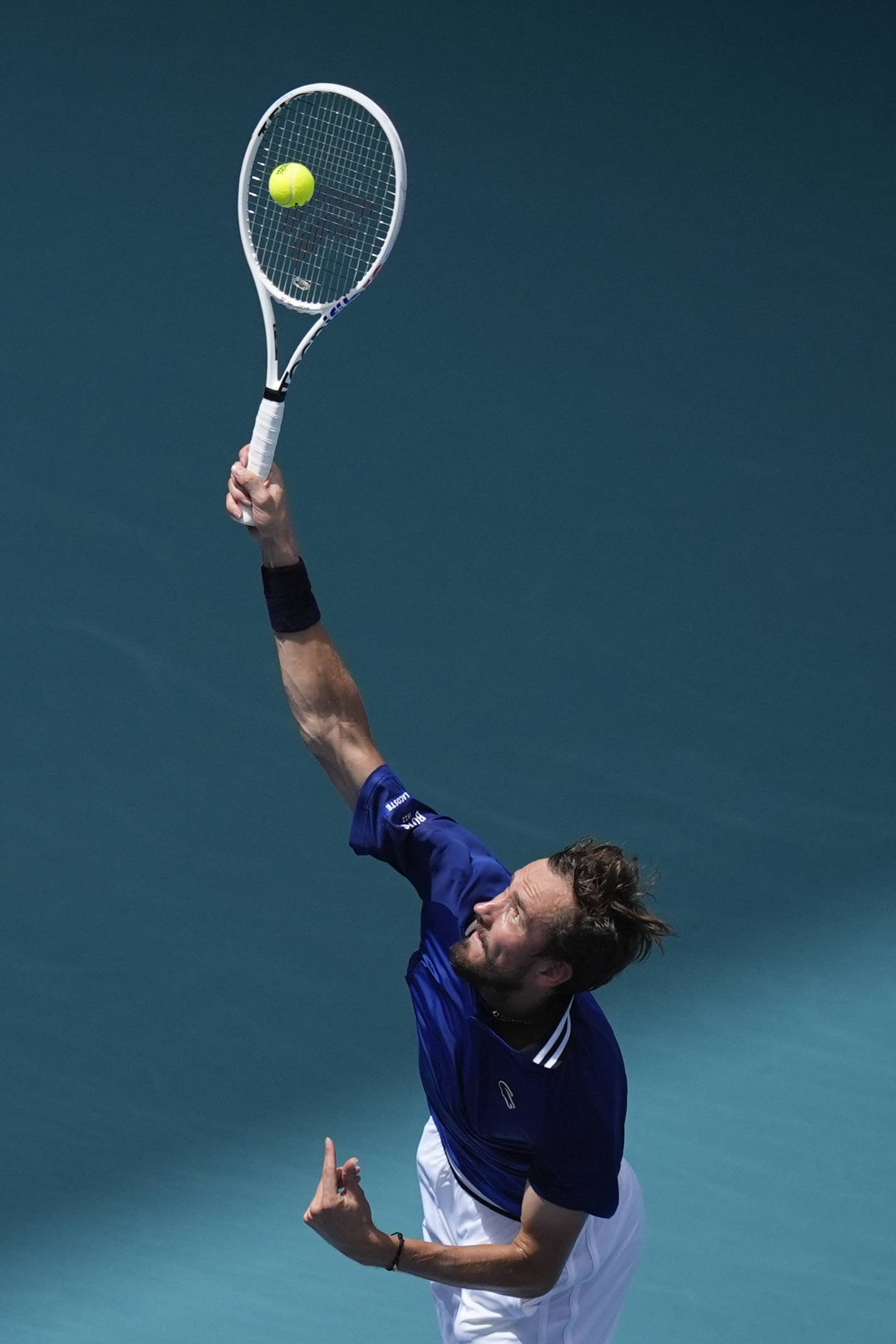 法国网球队险胜美国网球队，梅德韦杰夫送出助攻的简单介绍