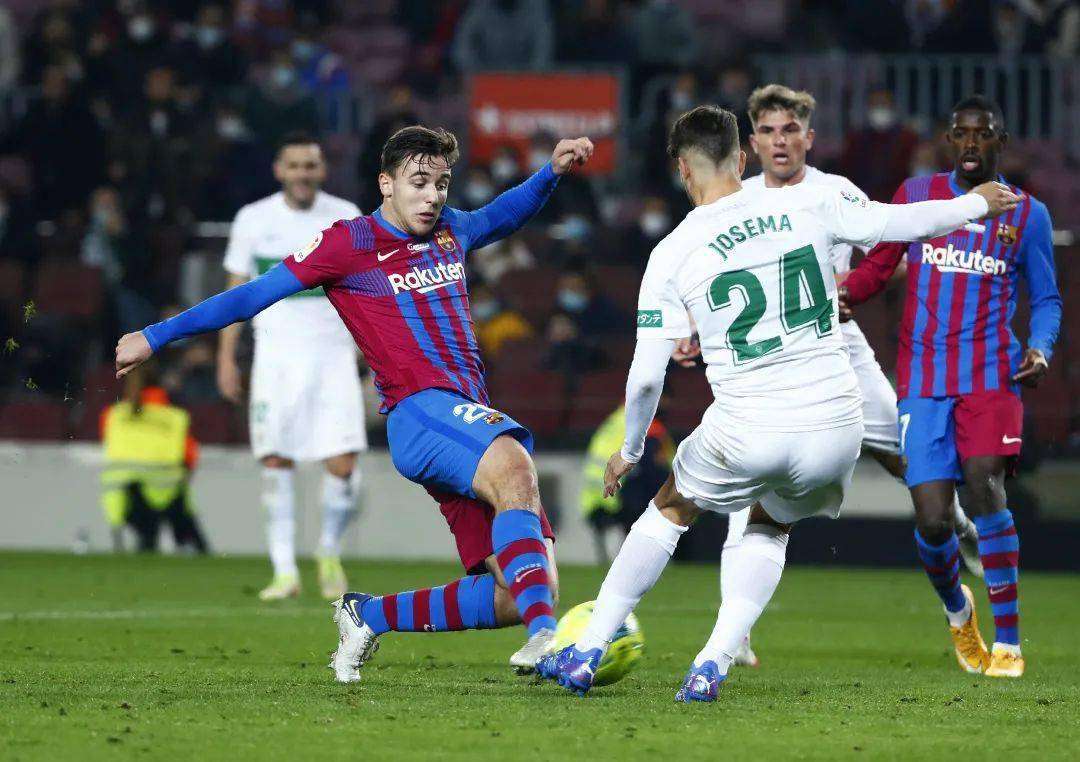 巴萨险胜里昂，莫德里奇带队取胜