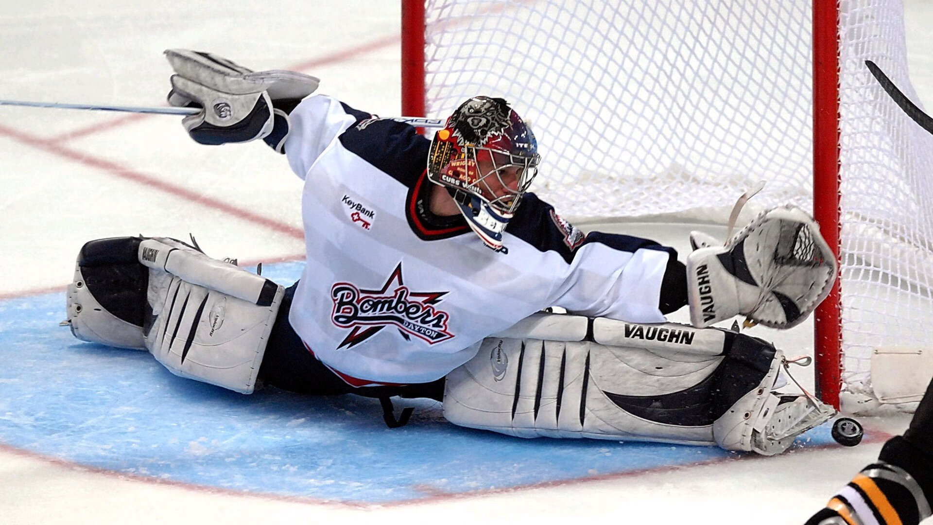 世界排名争夺战之夜,恩比德防守端锁死对手,定义现代中锋的统治力