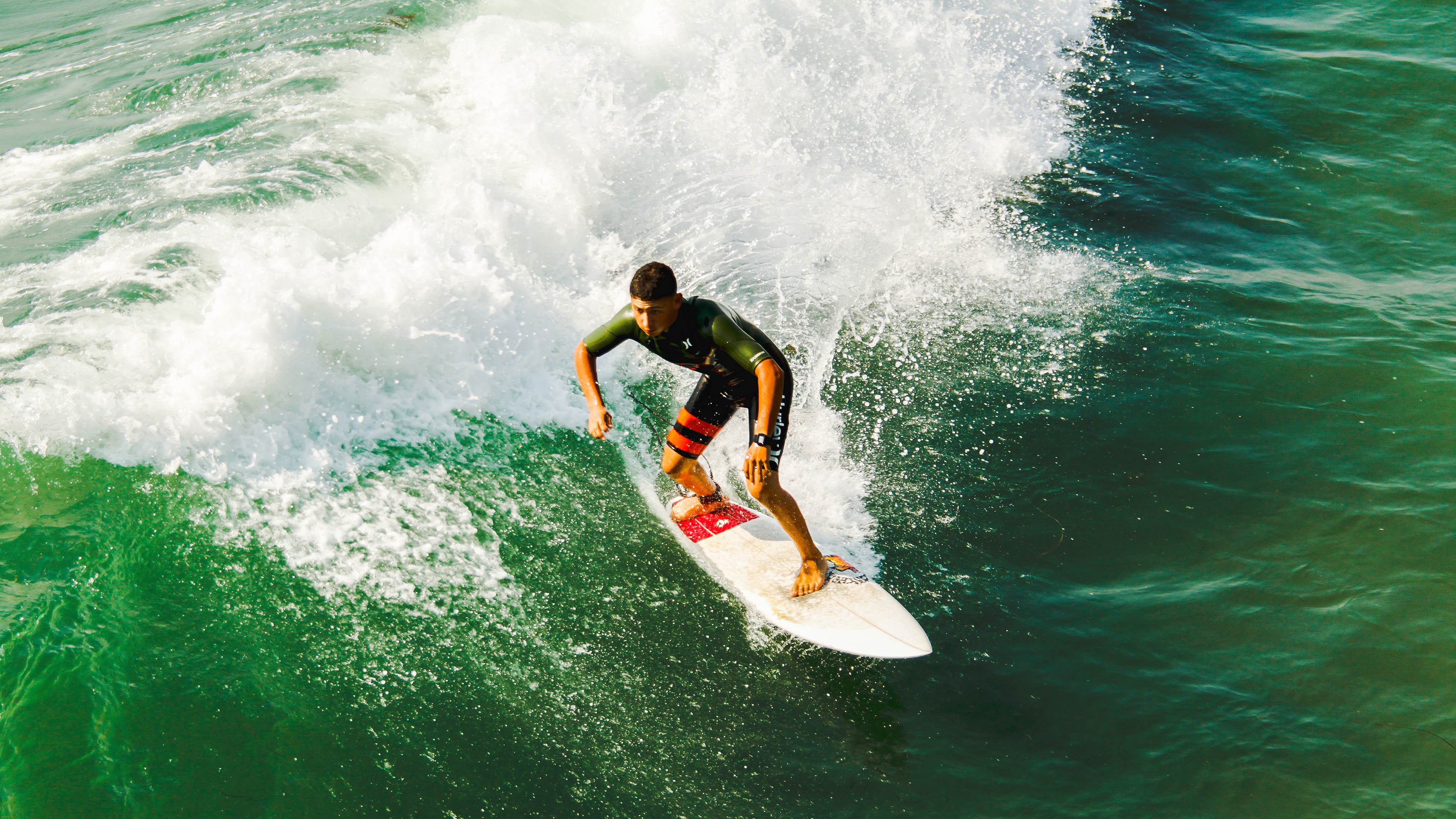 北欧风暴席卷英伦，挪威收割苏格兰，内马尔式表演让悬念提前终结